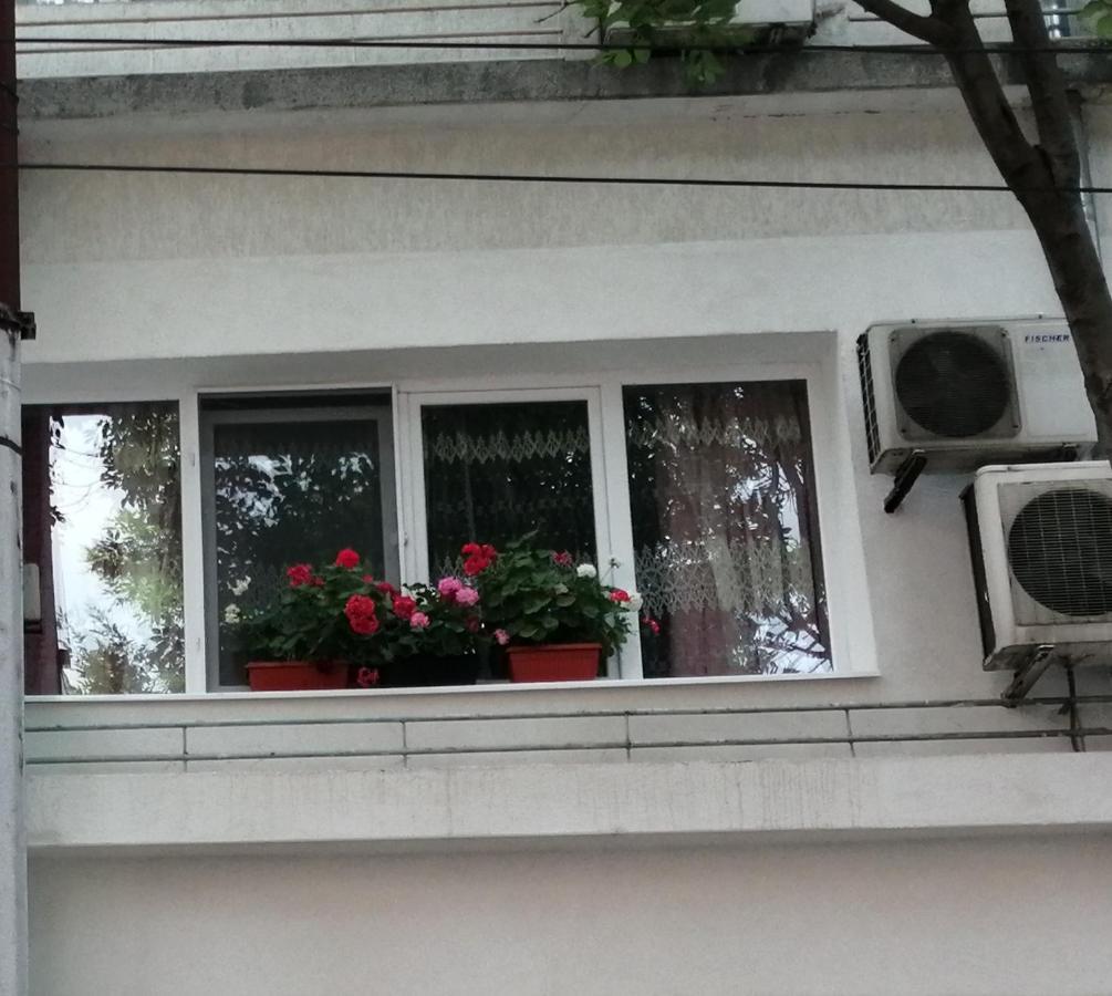 В Сърцето На Варна Ви Очаква Прекрасен И Просторен Апартамент Bagian luar foto